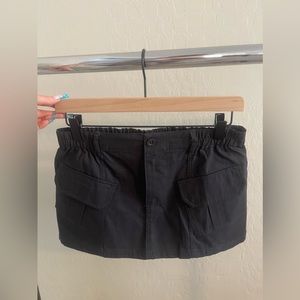 Fashion Nova - Catalina Cargo Mini Skirt - Size M - NWT